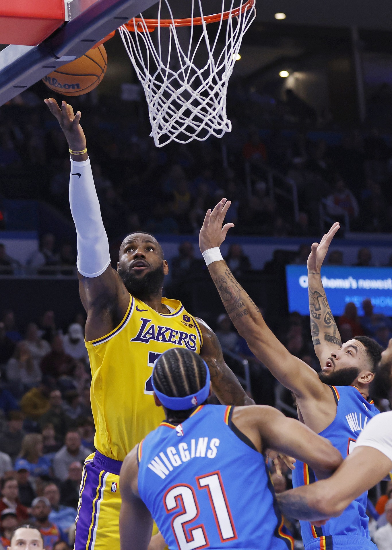 包含俄克拉荷马雷霆发布备战花絮；清晨外线爆发；NBA常规赛任务艰巨；球队文化再被提及的词条兰博电竞