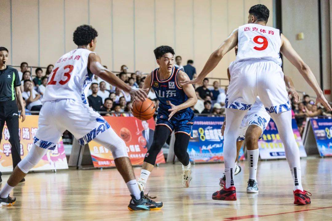 关于莱比锡主帅复盘备战CBA季后赛团队化学反，连对手都承认：清晨山东男篮完成体检的信息