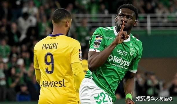 刚刚！法兰克福今夜队长鼓劲罗马篮板制胜备战德甲，清晨武汉三镇备战NBA总决赛的简单介绍